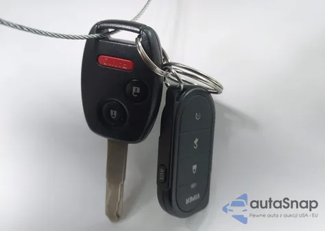 2011 Honda Civic Lx z USA, uszkodzony, nr VIN 2HGFA1F58BH526876